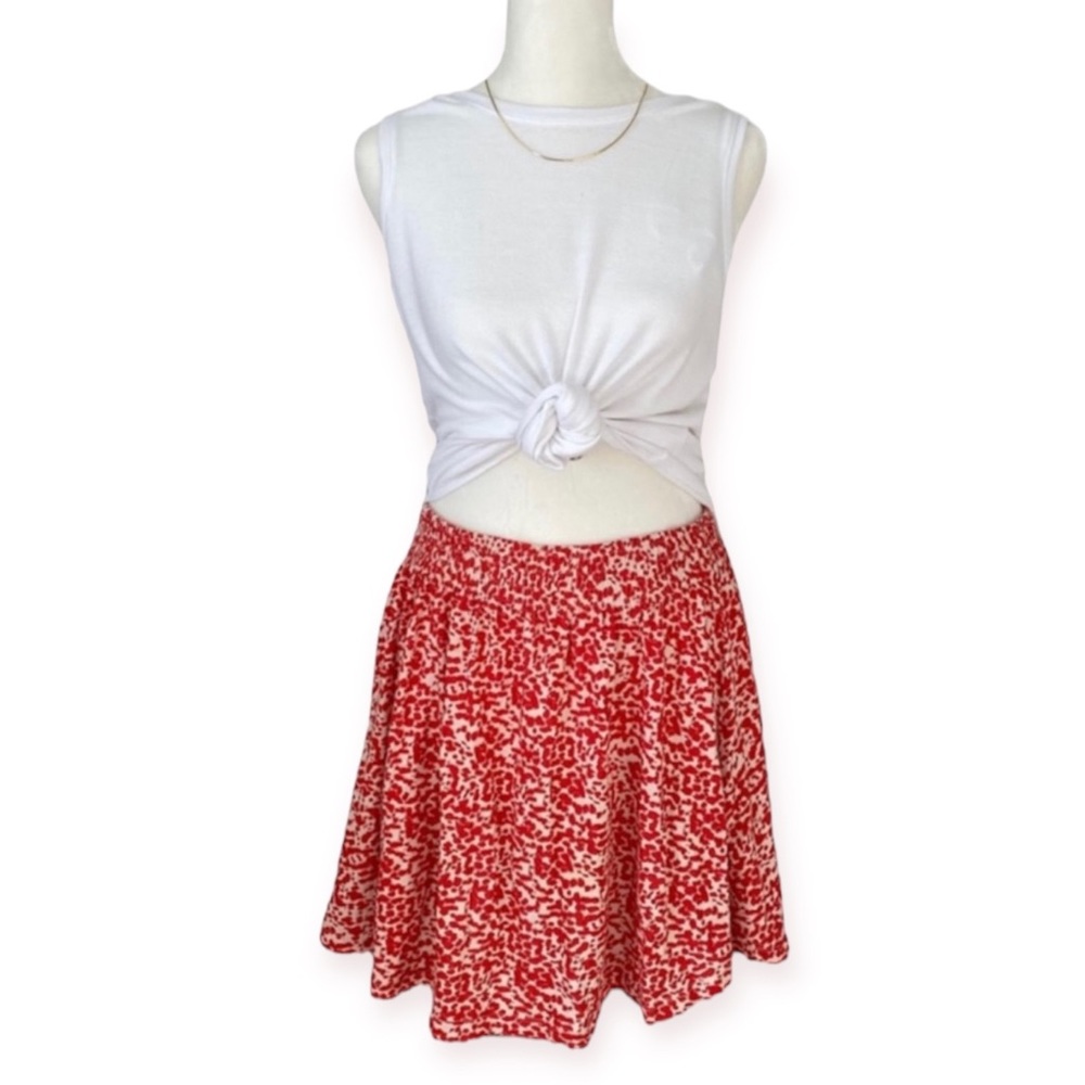H&M Pink Red Printed Stretch Mini Smocked Skirt - size women’s small